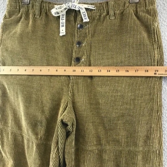 We The Free Corduroy Button Fly Cropped Pants Women's Medium Olive Green Casual - Picture 3 of 6